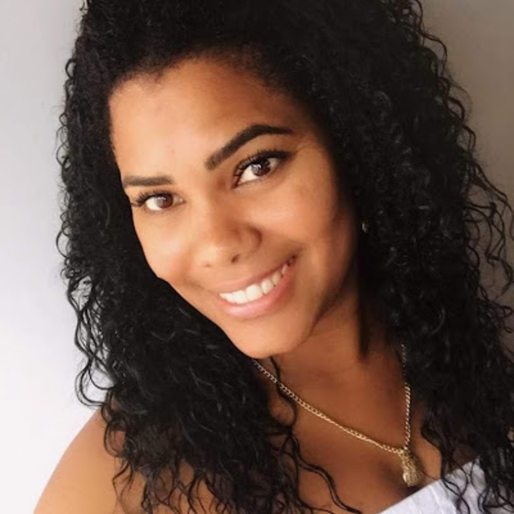 Meet your Posher, Elisa